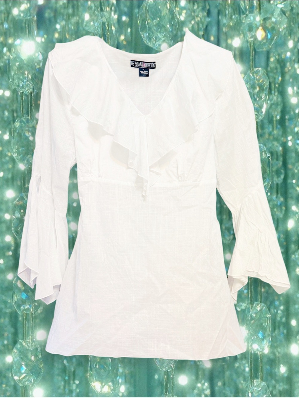 The Pyramid Collection White Ruffle V-Neck Tunic size Large